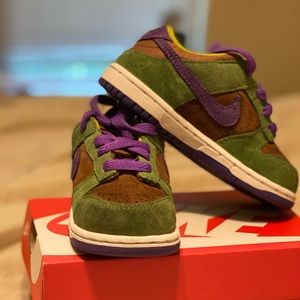 Nike Dunk Low, toddler size 8